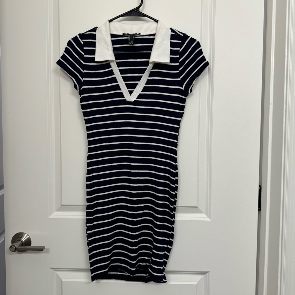 F21 Split-Neck Mini Sweater Dress (Stripe)